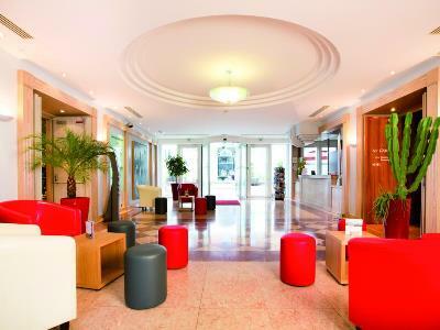Hotel Bleues Modigliani Paris